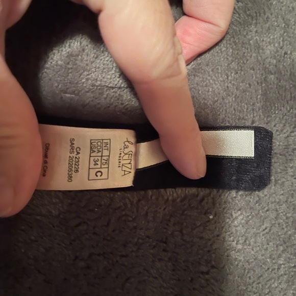 Euc. Doesnt fit. - Picture 2 of 2